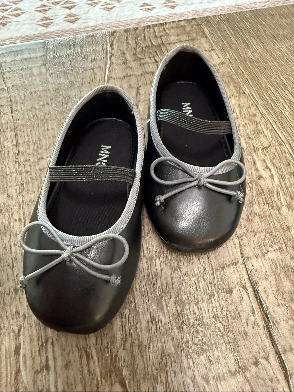 Mango Girls Gold and Black Bow Ballet Flats